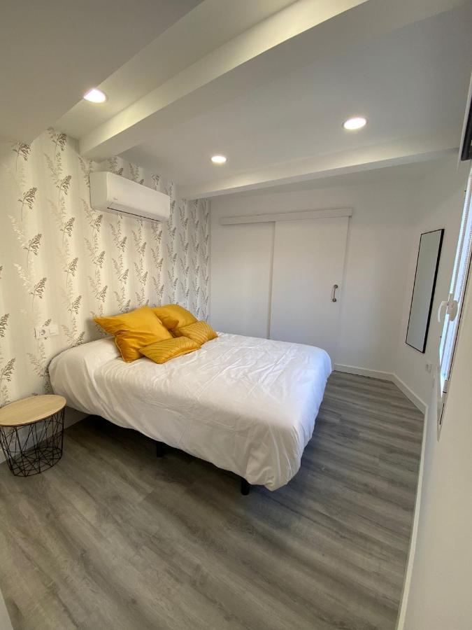Apartamentos San Martin Plasencia Exterior photo